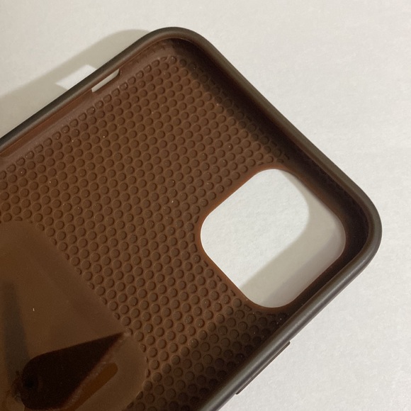 Loopy Case -iPhone 11 Pro Max - Picture 4 of 10